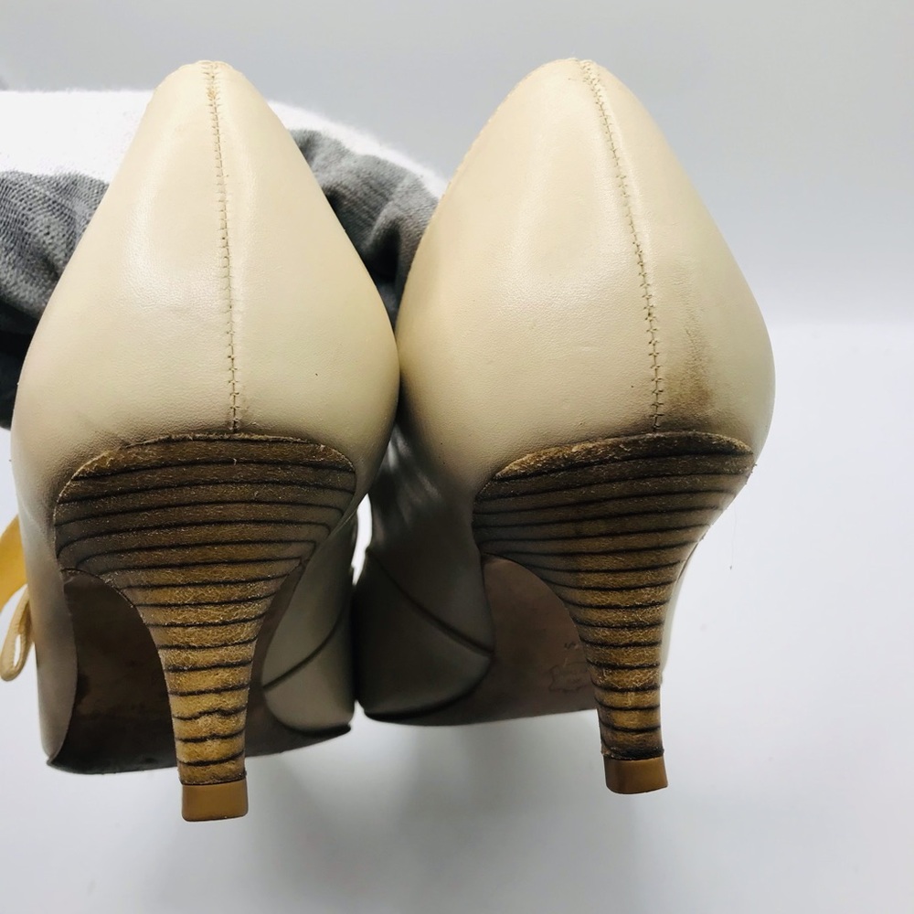 Tory Burch Cream Pointed-Toe Bow Dress Pump - Picture 8 of 12